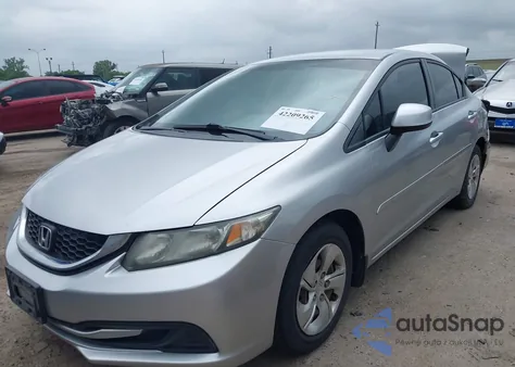 2013 Honda Civic Lx z USA, uszkodzony, nr VIN 2HGFB2F55DH587415